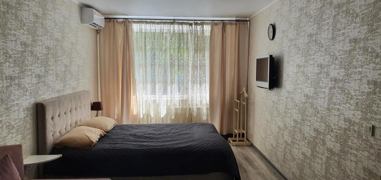 Квартира " A Quiet Place" Apartment Kamianets-Podilskyi Exterior photo