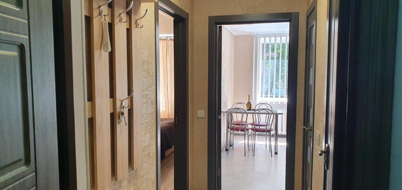 Квартира " A Quiet Place" Apartment Kamianets-Podilskyi Exterior photo
